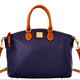 Illustration for article titled Inane Poll: Whats Your Bag?